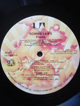 Laden Sie das Bild in den Galerie-Viewer, Ronnie Laws : Flame (LP, Album)

