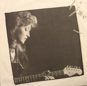 Bonnie Raitt : Nine Lives (LP, Album, Spe)