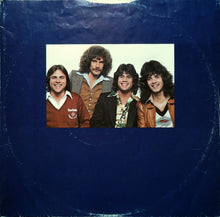 Laden Sie das Bild in den Galerie-Viewer, Pablo Cruise : Worlds Away (LP, Album, Emb)
