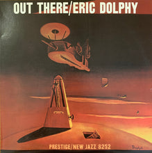 Laden Sie das Bild in den Galerie-Viewer, Eric Dolphy : Out There (LP, Album, RE, RP)
