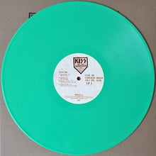 Charger l&#39;image dans la galerie, Kiss : Off The Soundboard Live In Virginia Beach July 25, 2004 (3xLP, Gre)
