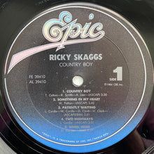 Laden Sie das Bild in den Galerie-Viewer, Ricky Skaggs : Country Boy (LP, Album, Pit)
