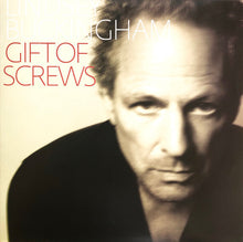 Laden Sie das Bild in den Galerie-Viewer, Lindsey Buckingham : Gift Of Screws (LP, Album + CD, Album)

