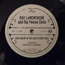 Laden Sie das Bild in den Galerie-Viewer, Ray LaMontagne And The Pariah Dogs : God Willin' &amp; The Creek Don't Rise (2xLP, Album)
