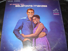 Laden Sie das Bild in den Galerie-Viewer, Belafonte* / Makeba* : An Evening With Belafonte/Makeba (LP, Album, Hol)
