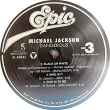 Laden Sie das Bild in den Galerie-Viewer, Michael Jackson : Dangerous (2xLP, Album, RE)
