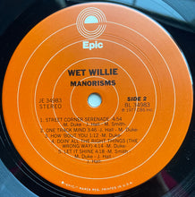 Laden Sie das Bild in den Galerie-Viewer, Wet Willie : Manorisms (LP, Album, San)
