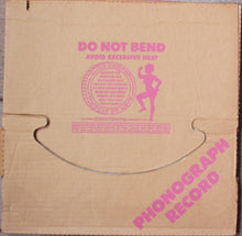 Charger l'image dans la galerie, Alice Cooper : Muscle Of Love (LP, Album, Quad, CD-)
