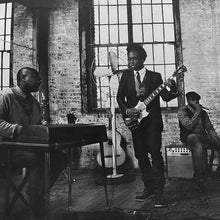 Laden Sie das Bild in den Galerie-Viewer, John Legend and The Roots : Wake Up! (2xLP, Album)
