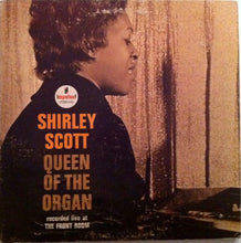 Laden Sie das Bild in den Galerie-Viewer, Shirley Scott : Queen Of The Organ (LP, Album, RE)
