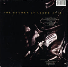 Laden Sie das Bild in den Galerie-Viewer, Paul Young : The Secret Of Association (LP, Album, Pit)
