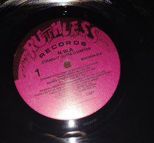 Laden Sie das Bild in den Galerie-Viewer, N.W.A. : Straight Outta Compton (LP, Album, RE, Van)
