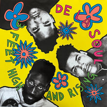 Laden Sie das Bild in den Galerie-Viewer, De La Soul : 3 Feet High And Rising (2xLP, Album, RE, Yel)
