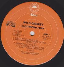 Laden Sie das Bild in den Galerie-Viewer, Wild Cherry : Electrified Funk (LP, Album, San)
