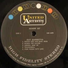 Laden Sie das Bild in den Galerie-Viewer, Ray Barretto : Señor 007 (LP, Album)
