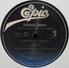 Charger l'image dans la galerie, George Jones (2) : Who's Gonna Fill Their Shoes (LP, Album)
