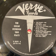 Laden Sie das Bild in den Galerie-Viewer, The Oscar Peterson Trio : The Oscar Peterson Trio Plays (LP, Album, Mono, MGM)
