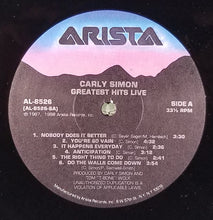 Laden Sie das Bild in den Galerie-Viewer, Carly Simon : Greatest Hits Live (LP, Album, Spe)
