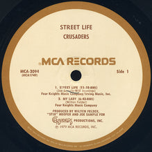 Laden Sie das Bild in den Galerie-Viewer, Crusaders* : Street Life (LP, Album,  Pi)
