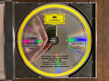 Charger l&#39;image dans la galerie, Wolfgang Amadeus Mozart, Itzhak Perlman, Daniel Barenboim : Sonaten Für Klavier Und Violine = Sonatas For Piano And Violin K. 526 &amp; K. 547 (CD, Album, PDO)
