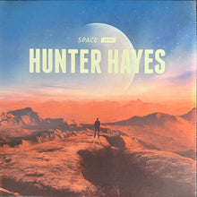 Laden Sie das Bild in den Galerie-Viewer, Hunter Hayes (2) : Space Tapes (LP, Album, RSD, Ltd, Gol)
