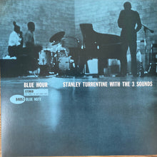 Laden Sie das Bild in den Galerie-Viewer, Stanley Turrentine With The 3 Sounds* : Blue Hour (LP, Album, RE, 180)
