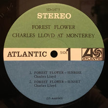 Laden Sie das Bild in den Galerie-Viewer, Charles Lloyd : Forest Flower (LP, Album)
