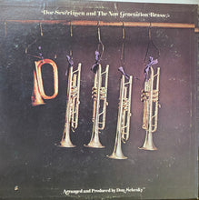 Laden Sie das Bild in den Galerie-Viewer, Doc Severinsen : Doc Severinsen&#39;s Closet (LP, Album)
