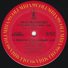 Laden Sie das Bild in den Galerie-Viewer, Paul McCartney : Take It Away (12", Pit)
