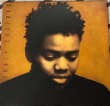 Laden Sie das Bild in den Galerie-Viewer, Tracy Chapman : Tracy Chapman (LP, Album, RE, 35t)
