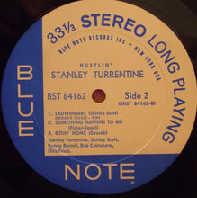 Laden Sie das Bild in den Galerie-Viewer, Stanley Turrentine : Hustlin' (LP, Album, Pla)
