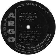 Laden Sie das Bild in den Galerie-Viewer, Lem Winchester And The Ramsey Lewis Trio : Perform A Tribute To Clifford Brown (LP, Album, Mono)
