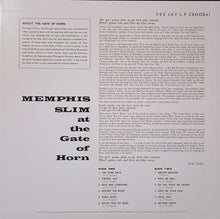 Laden Sie das Bild in den Galerie-Viewer, Memphis Slim : Memphis Slim At The Gate Of Horn (LP, Album, Mono, RE, 180)

