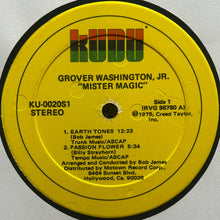 Laden Sie das Bild in den Galerie-Viewer, Grover Washington, Jr. : Mister Magic (LP, Album)
