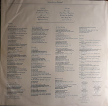 Laden Sie das Bild in den Galerie-Viewer, George Harrison : Somewhere In England (LP, Album, RE)
