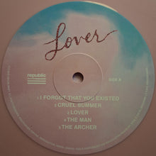 Laden Sie das Bild in den Galerie-Viewer, Taylor Swift : Lover (LP, Pin + LP, Blu + Album, RE)
