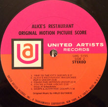 Laden Sie das Bild in den Galerie-Viewer, Arlo Guthrie, Garry Sherman : Alice's Restaurant (Original Motion Picture Score) (LP, Album, Var)
