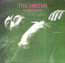 Laden Sie das Bild in den Galerie-Viewer, The Smiths : The Queen Is Dead (LP, Album, RE, Gat)
