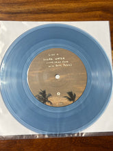 Laden Sie das Bild in den Galerie-Viewer, Gigi Perez : Gigi Perez - Live From VEVO  (7", RSD)
