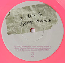 Laden Sie das Bild in den Galerie-Viewer, Olivia Rodrigo : Drop Dead (7", Single, Ltd, Pin)
