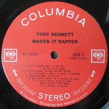 Laden Sie das Bild in den Galerie-Viewer, Tony Bennett : Tony Makes It Happen! (LP, Album)
