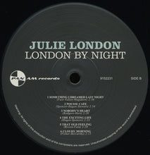 Laden Sie das Bild in den Galerie-Viewer, Julie London With Pete King And His Orchestra : London By Night (LP, Album, Mono, Ltd)
