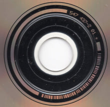 Laden Sie das Bild in den Galerie-Viewer, Lionel Hampton Featuring Oscar Peterson : Just One Of Those Things (CD, Comp)
