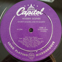 Laden Sie das Bild in den Galerie-Viewer, Shorty Rogers And His Giants : Modern Sounds (10", Album, Mono)
