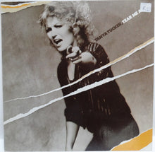 Laden Sie das Bild in den Galerie-Viewer, Tanya Tucker : Tear Me Apart (LP)
