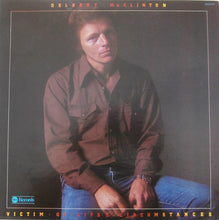 Laden Sie das Bild in den Galerie-Viewer, Delbert McClinton : Victim Of Life's Circumstances (LP, Album, Ter)
