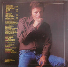 Laden Sie das Bild in den Galerie-Viewer, Delbert McClinton : Victim Of Life's Circumstances (LP, Album, Ter)
