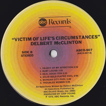 Laden Sie das Bild in den Galerie-Viewer, Delbert McClinton : Victim Of Life's Circumstances (LP, Album, Ter)

