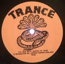 Laden Sie das Bild in den Galerie-Viewer, Crust : Crust (LP, Album)
