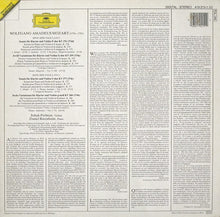 Laden Sie das Bild in den Galerie-Viewer, Mozart*, Itzhak Perlman ∙ Daniel Barenboim : Sonaten Für Klavier Und Violine ∙ 12 Variationen Kv 359 ∙ 6 Variationen Kv 360 (LP)
